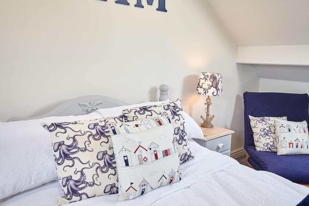 Sea Urchin Villa Whitby Exterior foto